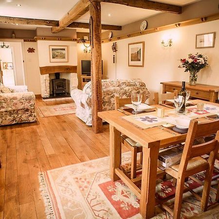 Charming Welsh Cottage Johnston Kültér fotó