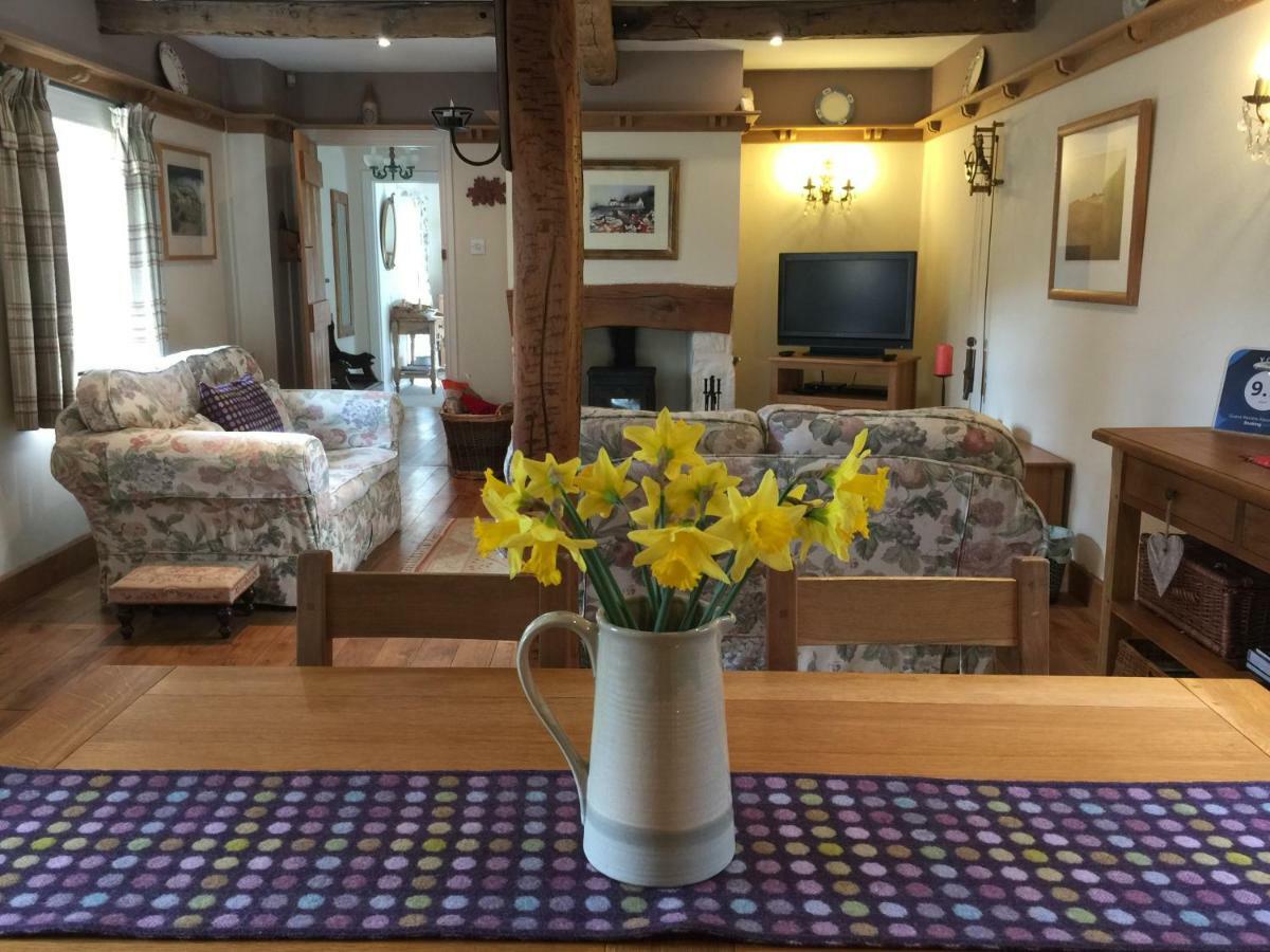 Charming Welsh Cottage Johnston Kültér fotó